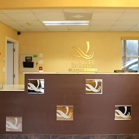 Quality Inn & Suites Near Panama City Beach Exterior photo