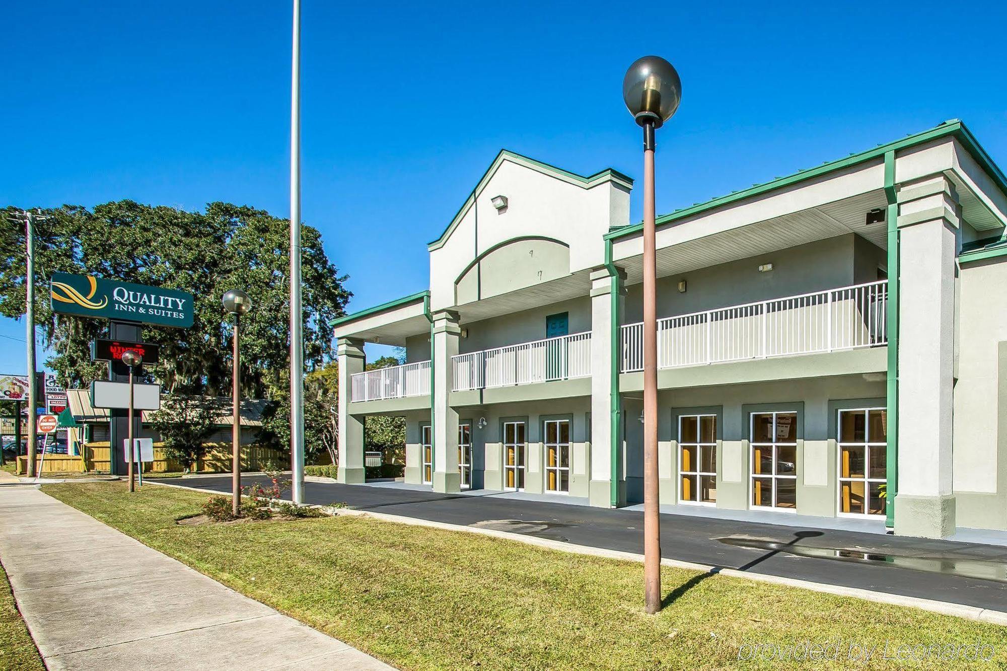 Quality Inn & Suites Near Panama City Beach Exterior photo